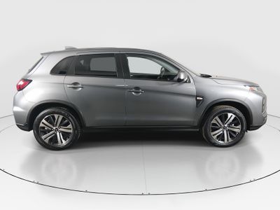 2025 Mitsubishi Outlander Sport — photo 8 view