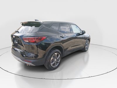 2025 Chevrolet Blazer - Photo 4