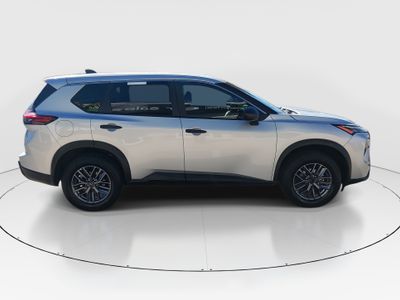 2024 Nissan Rogue - Photo 8
