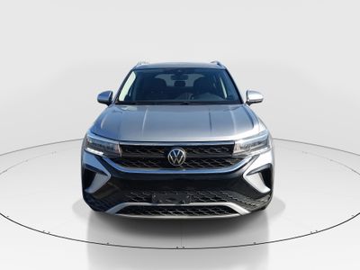 2024 Volkswagen Taos - Photo 2
