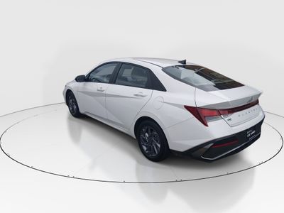 2024 Hyundai Elantra - Photo 5