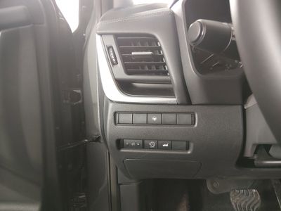 2025 Nissan Rogue - Photo 13