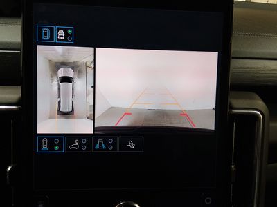 2025 GMC Yukon XL - Photo 16