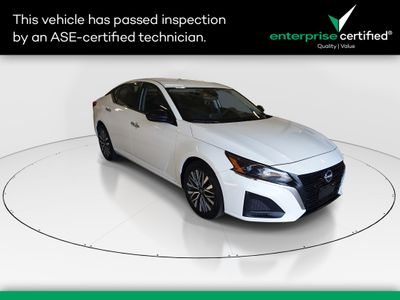 2025 Nissan Altima - Photo 1