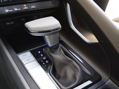 2024 Hyundai Elantra - Photo 20
