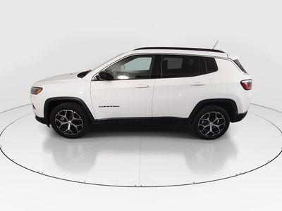 2024 Jeep Compass - Photo 4
