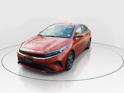 2023 Kia Forte - Photo 3