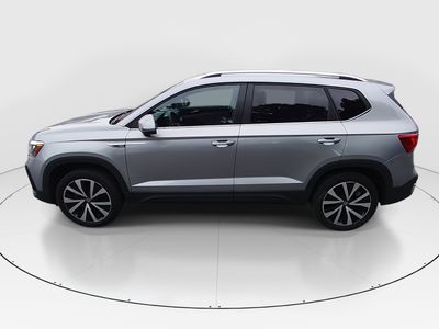 2024 Volkswagen Taos - Photo 4