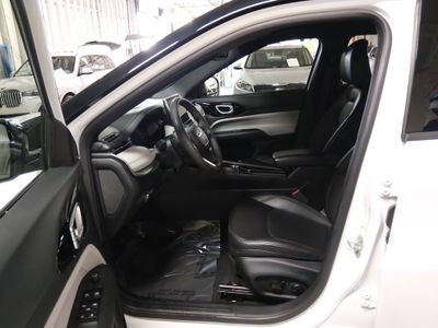 2024 Jeep Compass - Photo 18