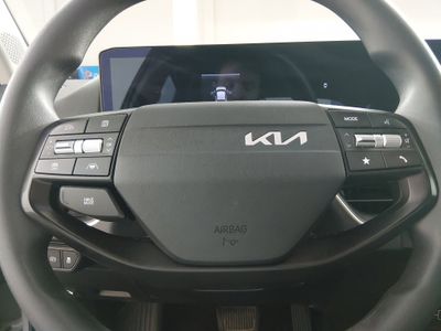 2025 Kia K4 - Photo 12