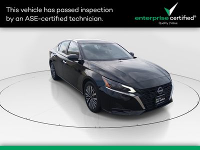 2025 Nissan Altima - Photo 1
