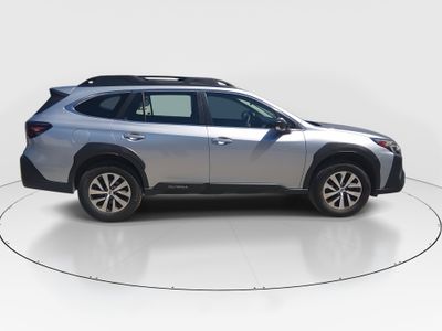 2023 Subaru Outback - Photo 8