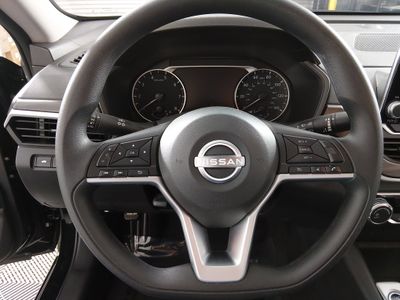 2025 Nissan Altima - Photo 12