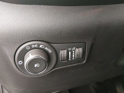 2024 Jeep Compass - Photo 13