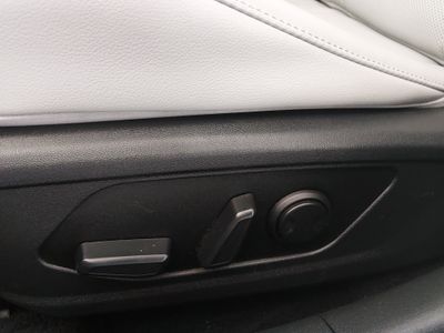 2024 Hyundai Elantra - Photo 20