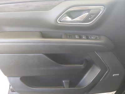 2024 Chevrolet Suburban - Photo 21