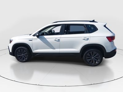 2024 Volkswagen Taos - Photo 4