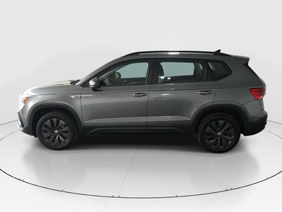 2024 Volkswagen Taos - Photo 4