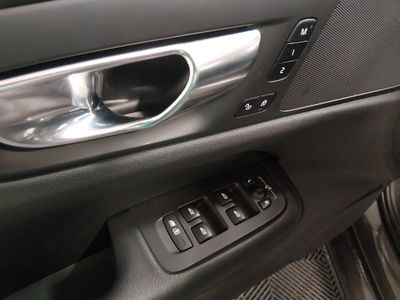 2024 Volvo S60 - Photo 22