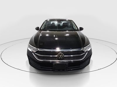 2024 Volkswagen Jetta - Photo 2