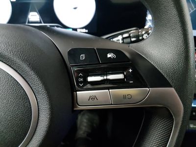 2024 Hyundai Elantra - Photo 18