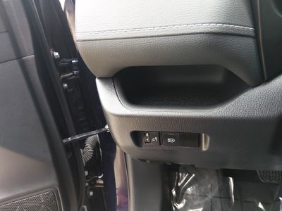2024 Toyota RAV4 - Photo 13