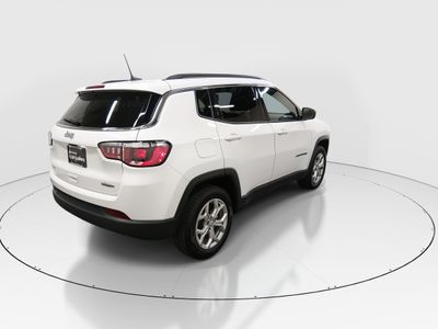 2024 Jeep Compass — photo 7 view