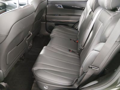 2025 Genesis GV80 — photo 21 view