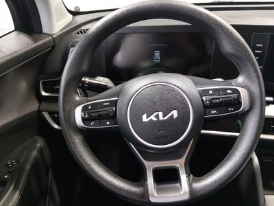 2025 Kia Sportage — photo 17 view