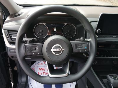 2023 Nissan Rogue — photo 12 view