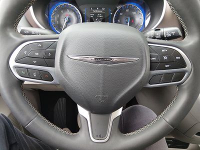 2023 Chrysler Voyager - Photo 12