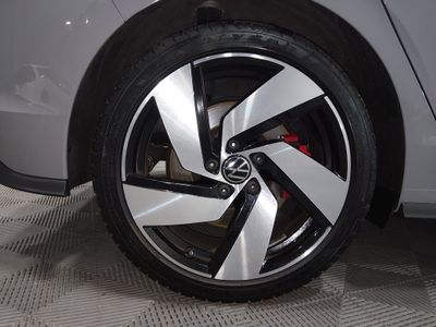 2024 Volkswagen Golf GTI - Photo 10