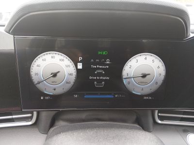 2025 Hyundai Elantra - Photo 14