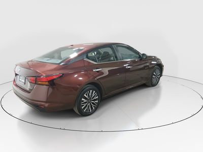 2025 Nissan Altima - Photo 7