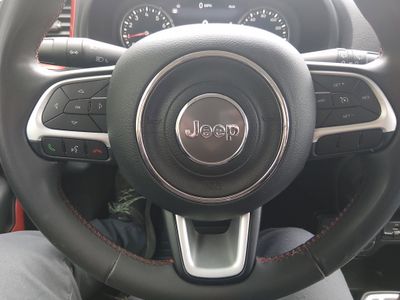 2023 Jeep Renegade - Photo 12