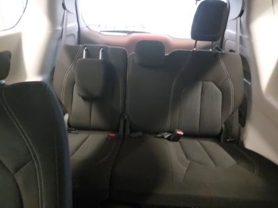 2023 Chrysler Voyager - Photo 17