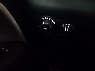 2025 Jeep Compass - Photo 13