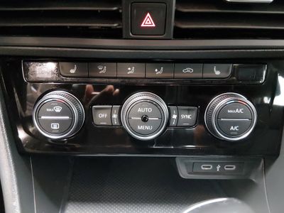 2024 Volkswagen Jetta - Photo 18