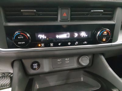 2024 Nissan Rogue - Photo 13