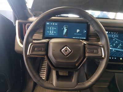 2023 Rivian R1S - Photo 12