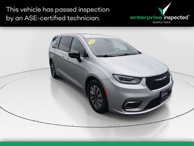 2024 Chrysler Pacifica - Photo 1