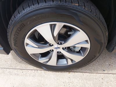2024 Subaru Ascent - Photo 10