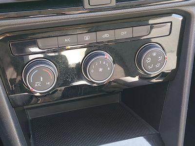2024 Volkswagen Taos - Photo 18