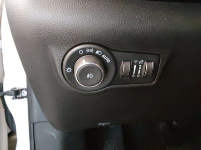 2023 Jeep Compass - Photo 13