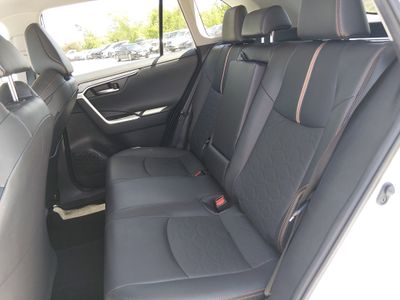 2024 Toyota RAV4 - Photo 18