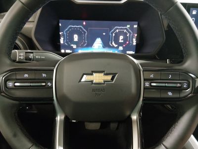 2025 Chevrolet Colorado — photo 12 view