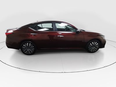 2024 Nissan Altima - Photo 8
