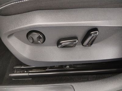 2024 Volkswagen Taos - Photo 20