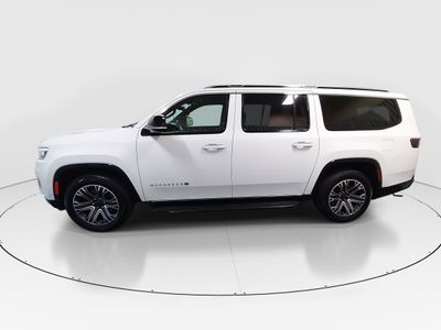 2023 Jeep Wagoneer L - Photo 4