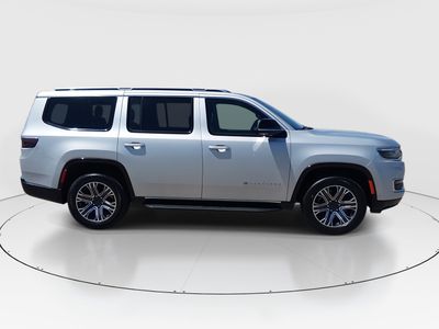2024 Jeep Wagoneer - Photo 8